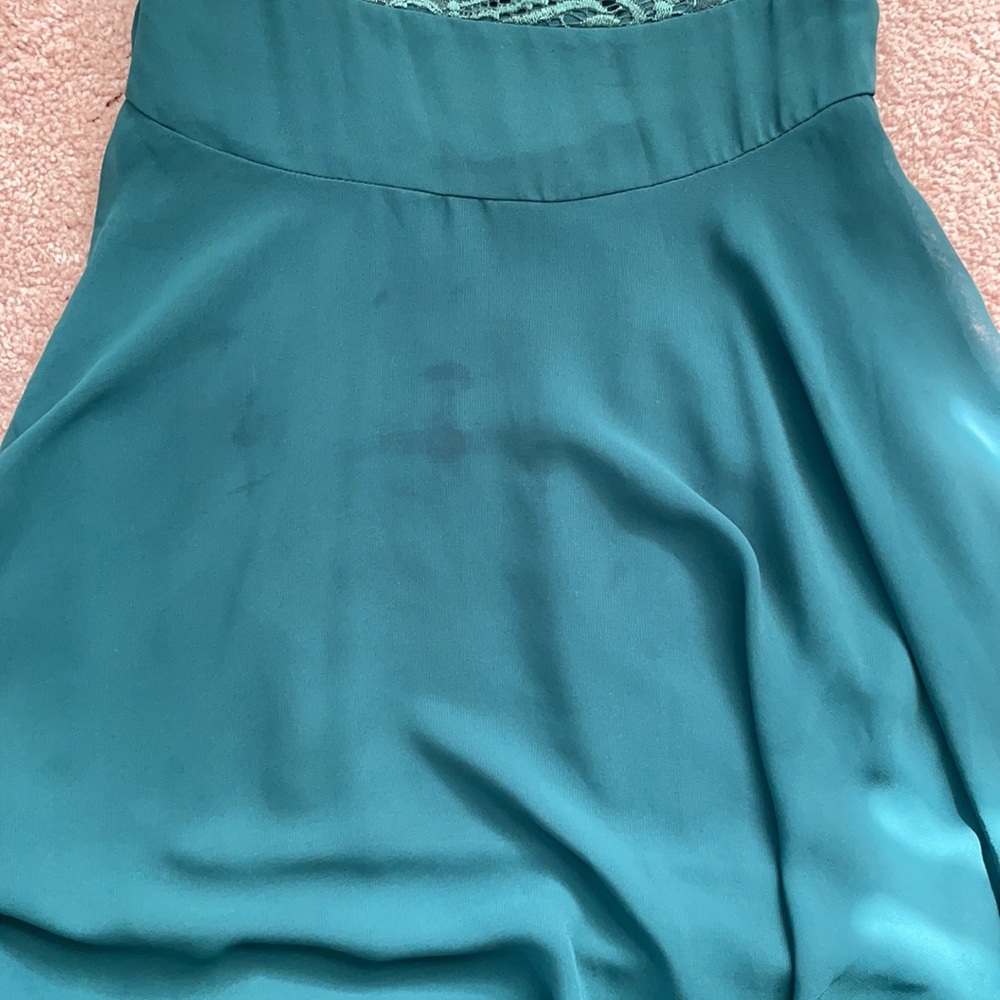 Formal Dress - Picture 3 of 4